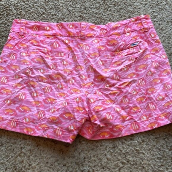 Vineyard Vines shorts size 6 - Picture 2 of 4